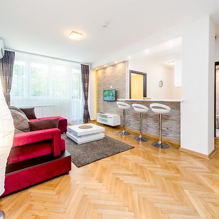 Apartments King Milan, City Center Beograd Bagian luar foto