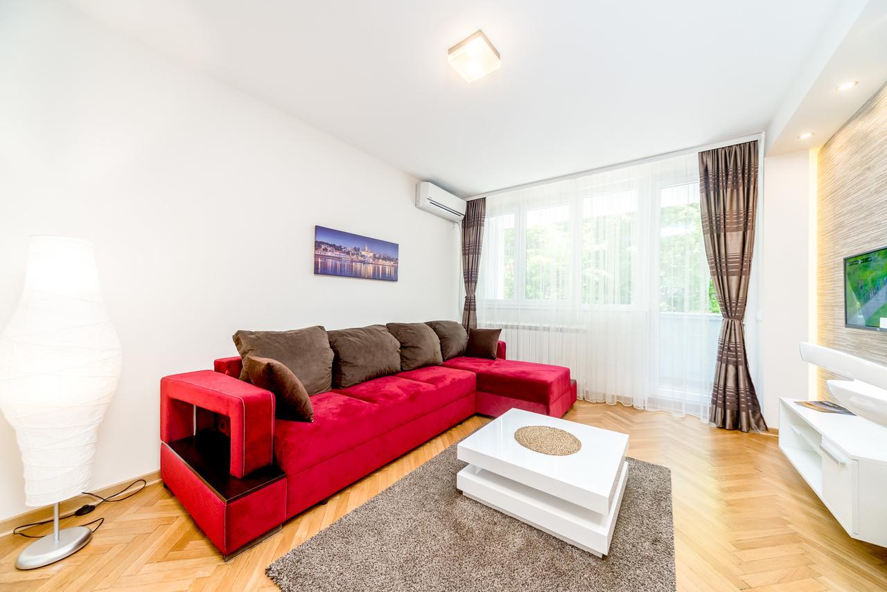 Apartments King Milan, City Center Beograd Bagian luar foto